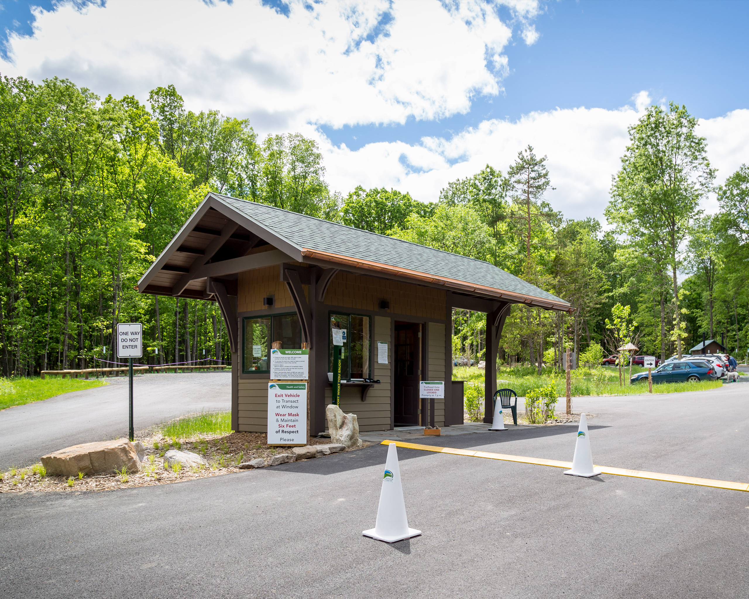 Parking lot at the Mohonk Preserve Testimonial Gateway Trailhead