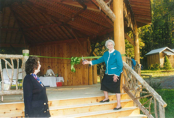 Cutting a ribbon at the Slingerland Pavilion opening at mohonk preserve
